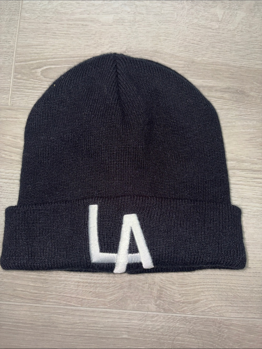 women’s Black 'LA' Knit Beanie Hat